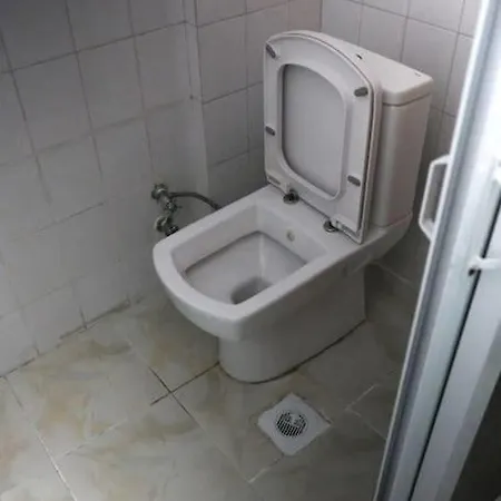 Private In Dublex House, Central Location Apartment